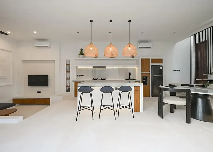 ヴィラ 2br Private Familia, In Babakan