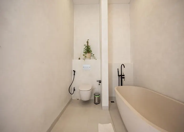 ヴィラ 2br Private Familia, In Babakan チャングー